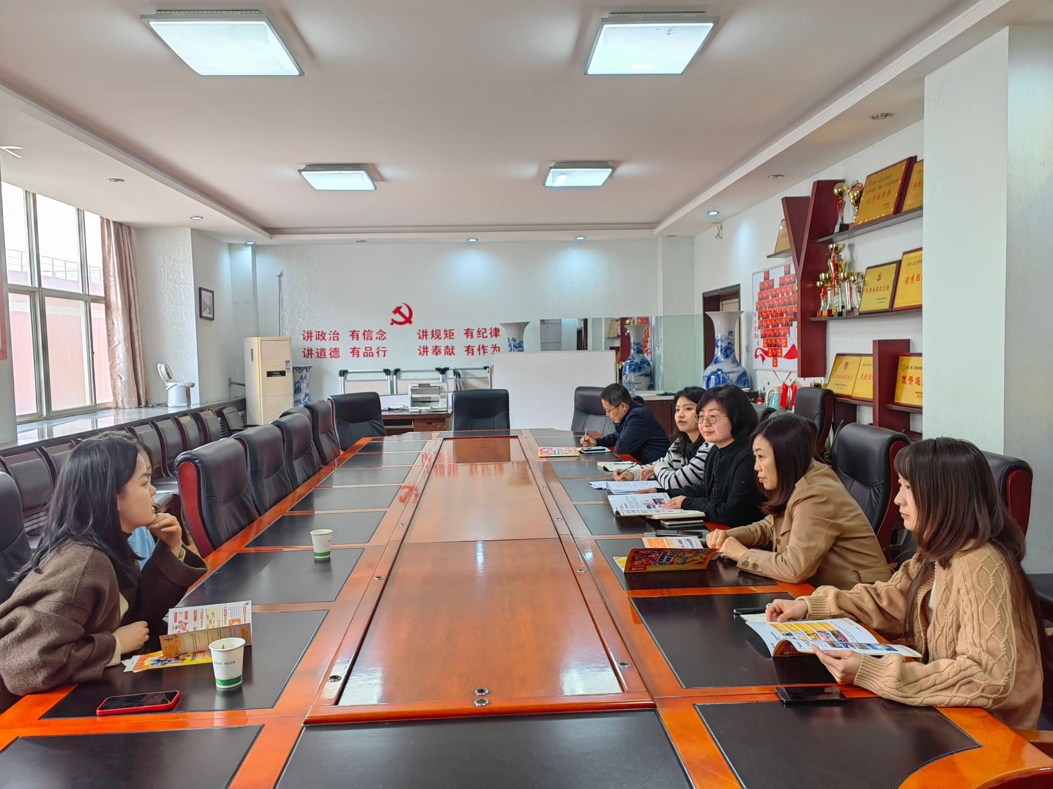 amjs澳金沙门线路首页开展访企拓岗促就业专项行动之好未来集团学而思西安分公司